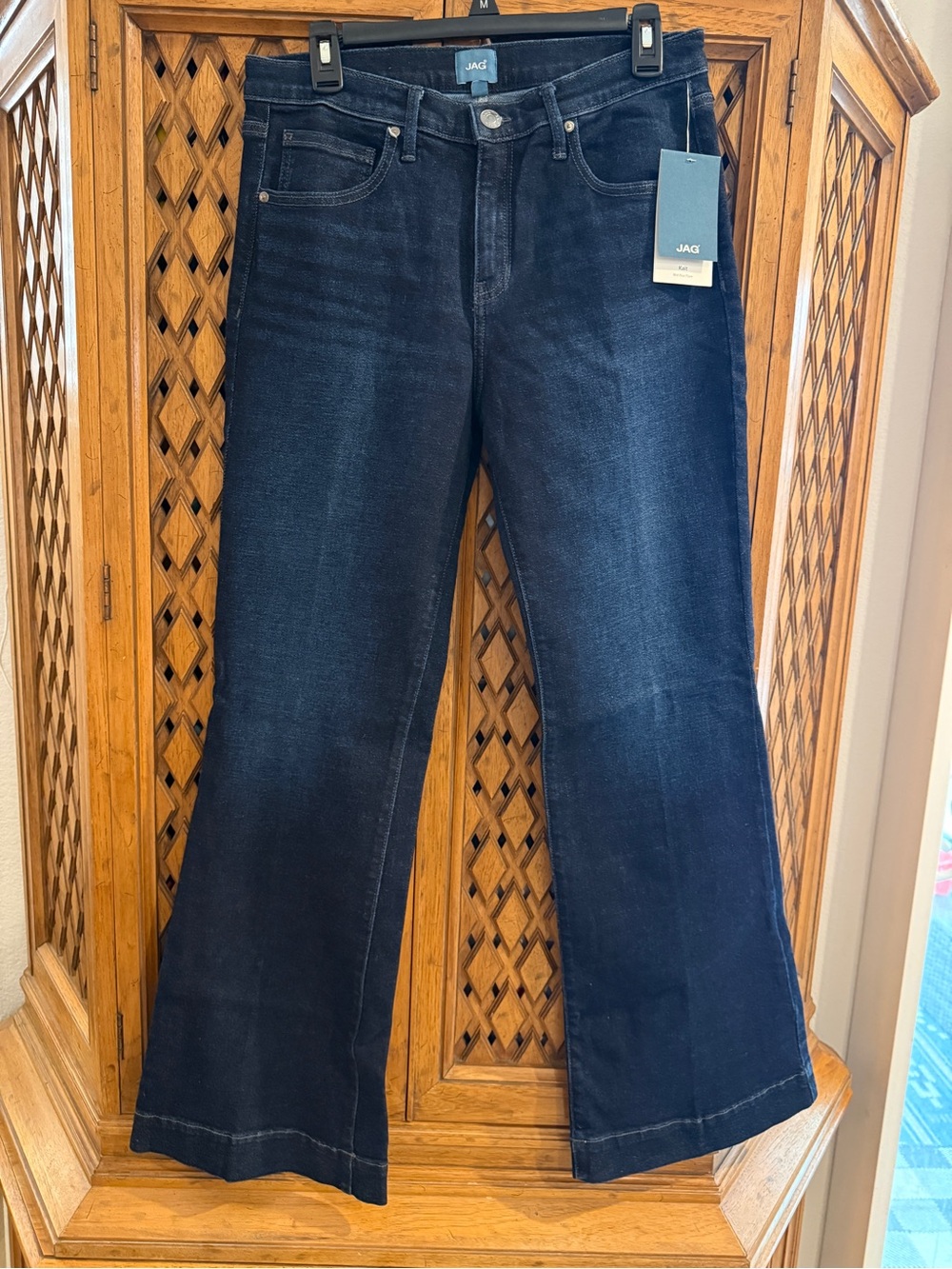 NWT Women’s JAG Mid-Rise Flare dark denim jeans - 12